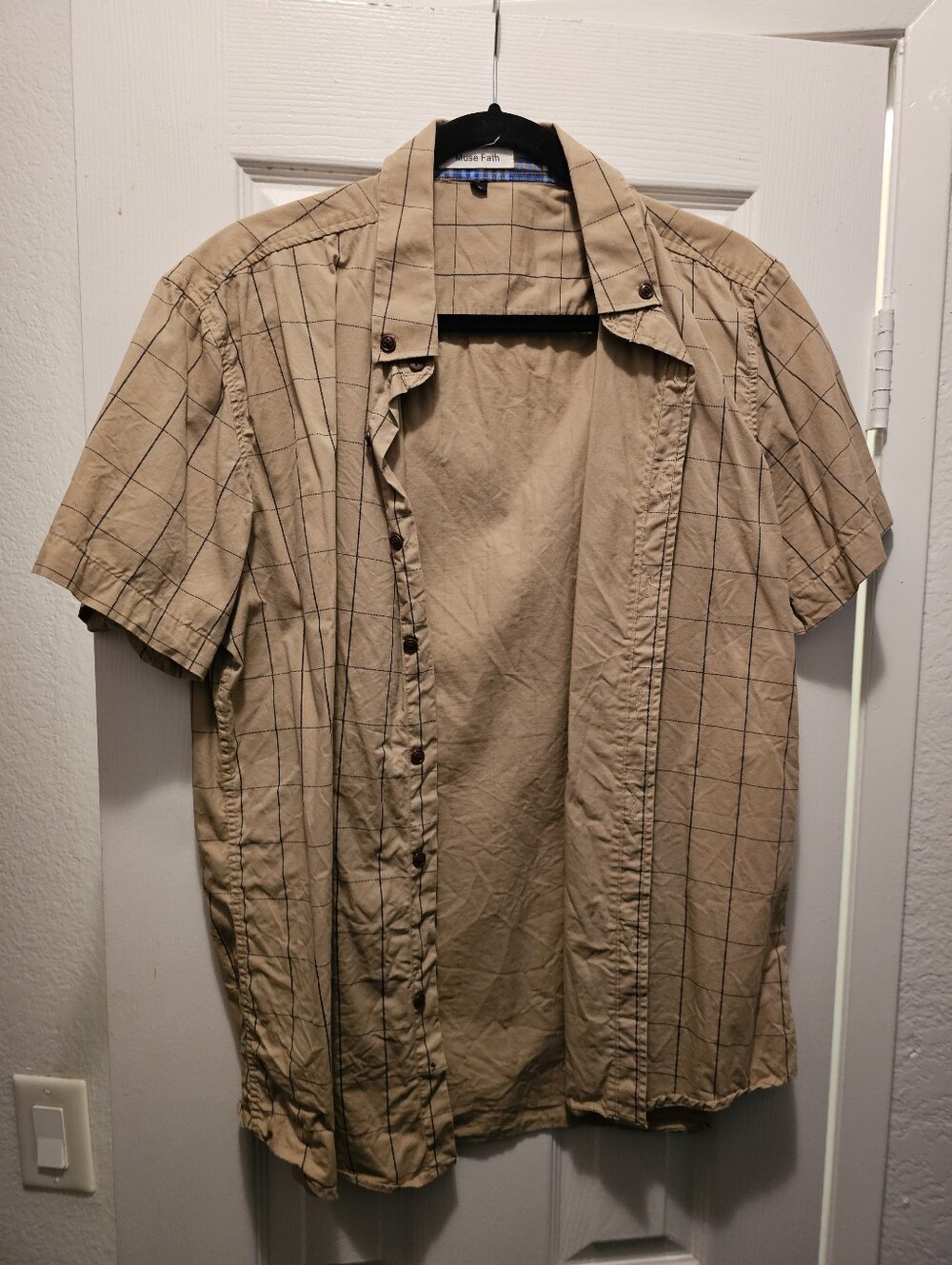 Men's Short Sleeve Tan Windowpane Button-Up Shirt